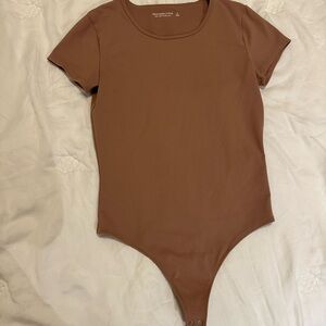 Abercrombie & Fitch Soft A&F Collection Tan Short Sleeve Bodysuit Size Small